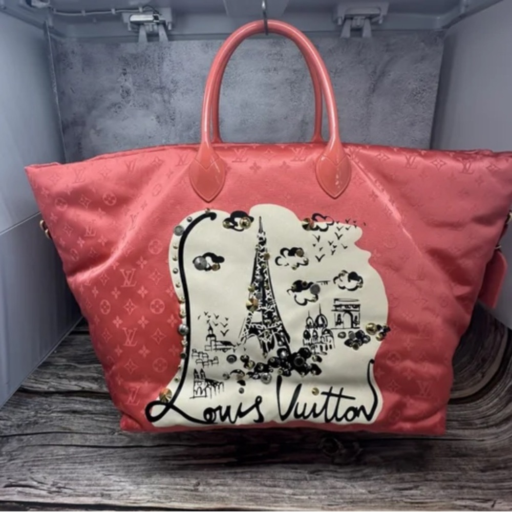 Louis Vuitton Coral Nouvelle Vague Beach
Bag 2012 Limited Edition NWOT - Picture 2 of 9